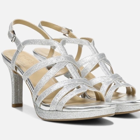 Naturalizer Silver Strappy Dress Sandals with Ankle Strap 9W - Picture 1 of 5
